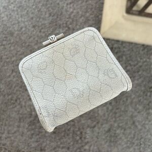 Christian Dior Elegant White Women's Wallet